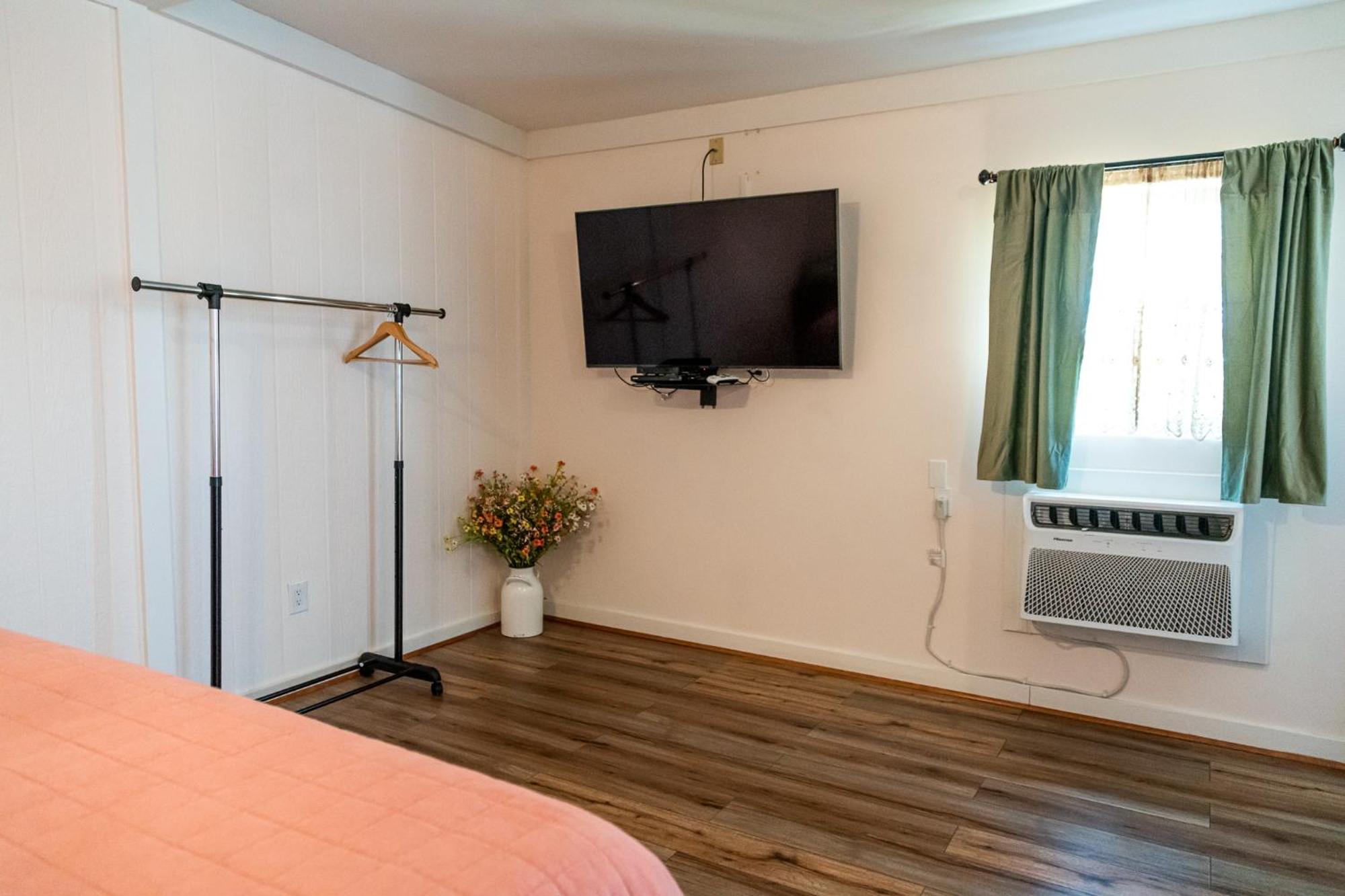 Sagebrush Inn Tombstone Værelse billede A room at the motel