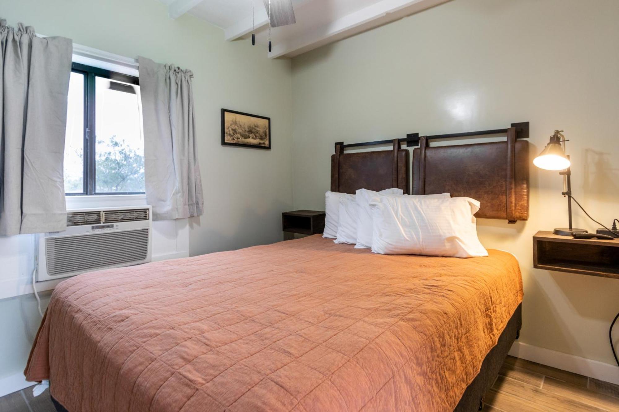 Sagebrush Inn Tombstone Værelse billede A room at the hotel